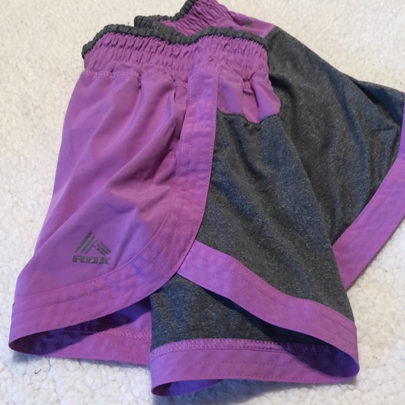 Athletic shorts - Picture 3 of 3